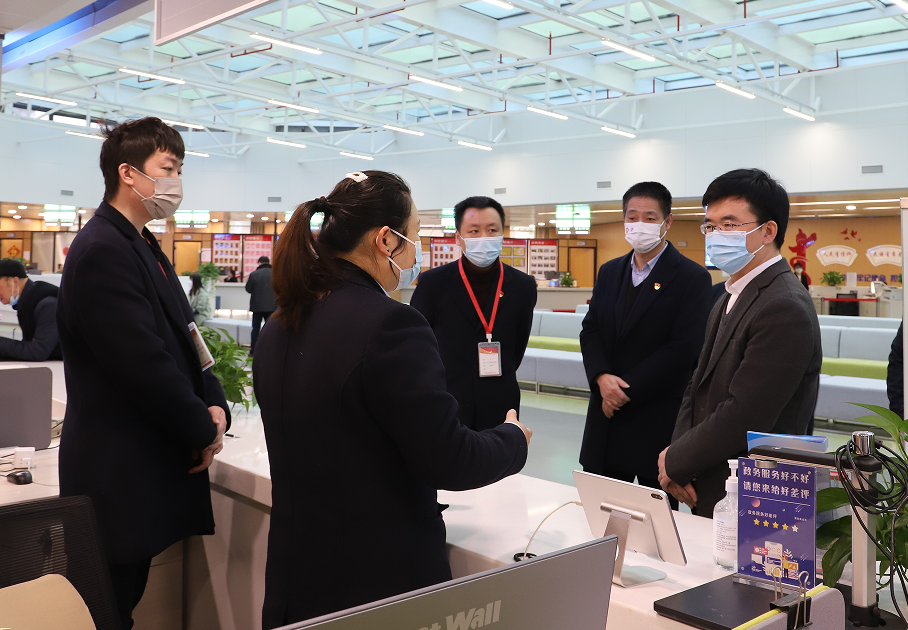 以人民为中心抓好人社政务服务